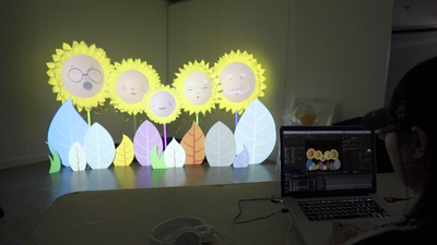 Connect - Using Paper Sunflowers For Interactive Projection Mapping